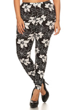 Load image into Gallery viewer, Plus Size Floral Pattern Printed Knit Legging With Elastic Waistband