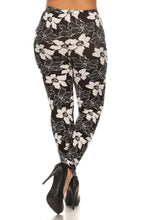 Load image into Gallery viewer, Plus Size Floral Pattern Printed Knit Legging With Elastic Waistband