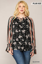 Load image into Gallery viewer, Print Mixed Peasant Smocked Top