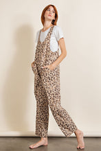 Load image into Gallery viewer, Animal/leopard Printed Jumpsuit