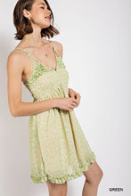 Load image into Gallery viewer, Floral print v-neck dress with skirt lining